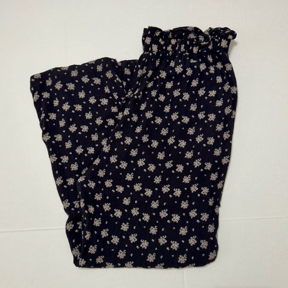 American Eagle Outfitters Pants - American Eagle Outfitters Black and White Floral Wide Leg Pants